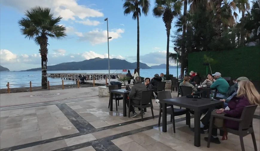 Marmaris Belediye Başkanı Acar Ünlü: “Halk Plaj Kafe dört mevsim uygun fiyatlı hizmet sunuyor”