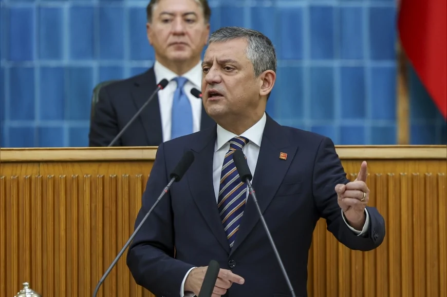 CHP Genel Başkanı Özgür Özel TBMM’de: “Herkes tarafını belirleyecek, kara düzene destek veren tarihin kara deliğine gider”
