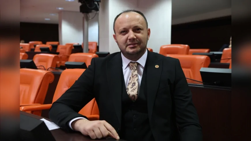 Bağımsız Bolu Milletvekili İsmail Akgül: “Türk Bayrağı Bu Milletin Namusudur, Devletimizin Şerefidir”