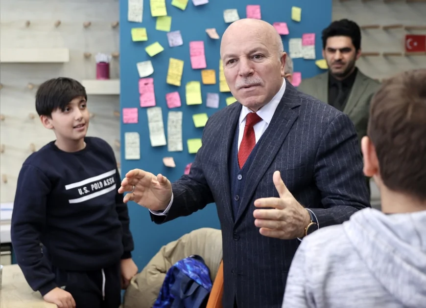 Erzurum Büyükşehir Belediye Başkanı Mehmet Sekmen Bilim Erzurum’da: “Geleceğin dâhileri çok önemli işler yapıyor”