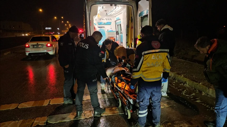 Çorum-Ankara Kara Yolunda Feci Kaza: Karşı Şeride Geçen Otomobil Refüje Çarptı 1 Yaralı