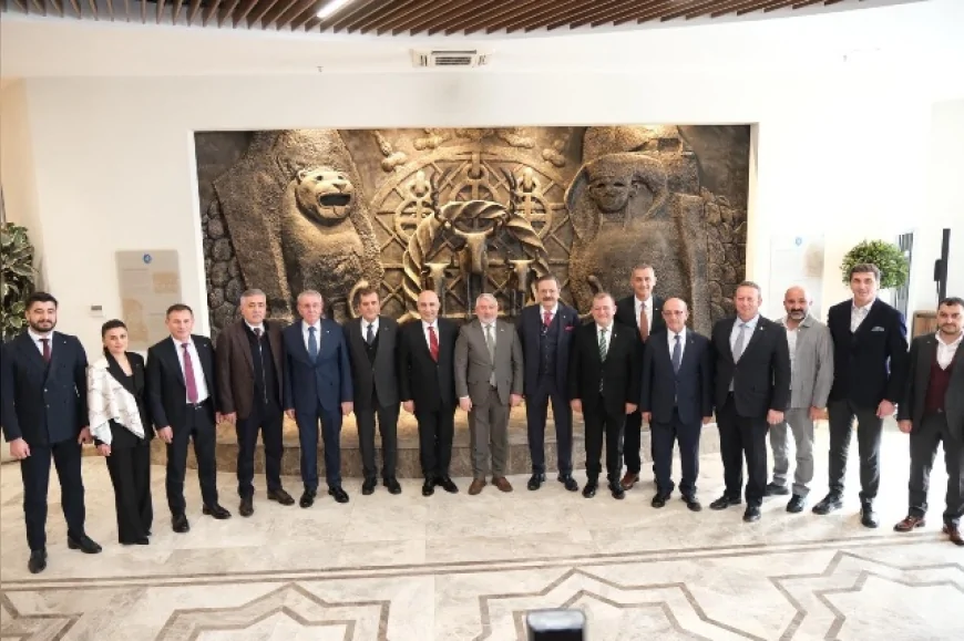 TOB Başkanı Rifat Hisarcıklıoğlu ve Halkbank Genel Müdürü Osman Arslan’dan Çorum Belediye Başkanı Halil İbrahim Aşgın’a Ziyaret