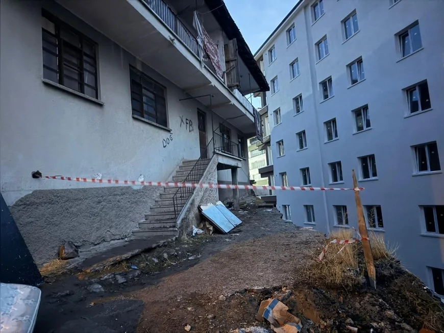 Ankara Altındağ’da CİMER’e Yapılan Acil Başvuru Sonrası Temeli Zedelenen Bina Boşaltıldı