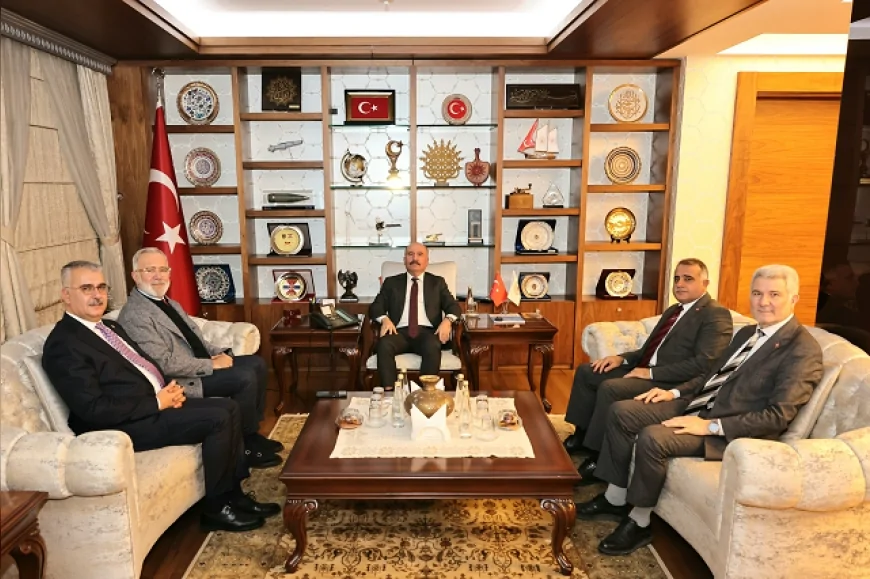 AK Parti Grup Başkanvekili Bahadır Nahit Yenişehirlioğlu ve Beraberindeki Heyetten Çorum Valisi Ali Çalgan’a Ziyaret