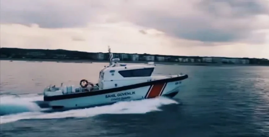 İçişleri Bakanı Ali Yerlikaya: “Gemide fenalaşan vatandaşımız Sahil Güvenlik ekiplerimizce tahliye edildi”