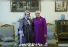 Cumhurbaşkanı Recep Tayyip Erdoğan’ın eşi Emine Erdoğan Kahire’de Entissar Amer ile görüştü: “İlişkilerin gelişmesine vesile olmasını temenni ediyorum”