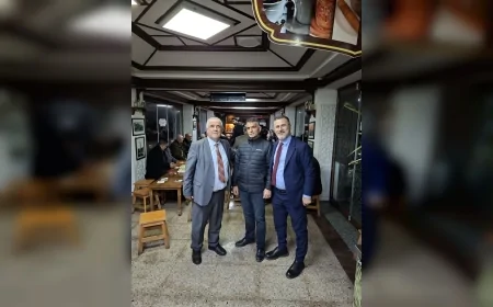 İnsan Kitap ve Toplum Araştırmaları Derneği Ankara’da Arabaşı Yemeğinde Vatandaşları Bir Araya Getirdi