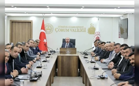 Çorum Esnaf ve Sanatkârlar Odaları Birliği Başkanı Recep Gür ve Oda Başkanlarından Vali Ali Çalgan’a Nezaket Ziyareti