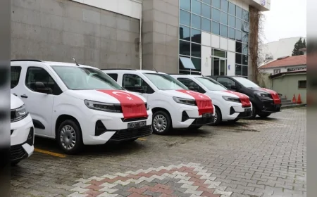 Edremit Belediye Başkanı Mehmet Ertaş: “Tamamı öz kaynakla alınan 8 yeni aracı halkımızın hizmetine sunduk”