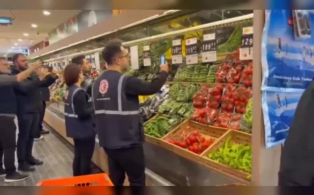 Ticaret Bakanı Ömer Bolat: “Ramazan öncesi haksız fiyat artışı ve stokçuluğa kesinlikle müsamaha göstermeyeceğiz”