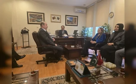 SATKOF ve USTKON Genel Başkanı Prof. Dr. Aysun Bay: “Türkiye–Pakistan Hattında Kanserde Tamamlayıcı Sağlık Modelleri Güçleniyor”