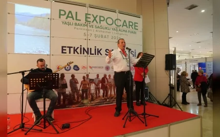 Seferihisar Belediyesi 3. Yaş Üniversitesi PAL Expocare Fuarı’nda: Eğitimden Şiir Dinletisine Yoğun İlgi