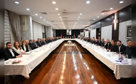 CHP’li Ankara Büyükşehir Belediye Başkanı Mansur Yavaş ve 15 İlçe Belediye Başkanı: “Aynı anlayış ve sorumlulukla yolumuza devam ediyoruz”