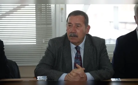 Milas Belediye Başkanı Fevzi Topuz Muhtarlarla Buluştu: “Muhtarlar Bizim Sahadaki Gözümüz Kulağımızdır”