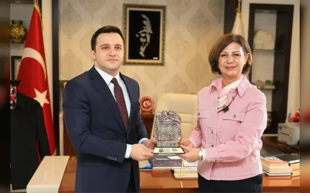 Eskişehir Büyükşehir Belediye Başkanı Ayşe Ünlüce Seyitgazi ve Kırka’da: “Dayanışmayı Büyütmeye Devam Ediyoruz”