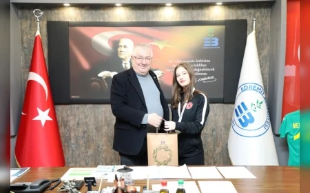 Edremit Belediyesi Taekwondo Spor Kulübü Milli Sporcusu Ecrin Yanıt Ankara’da Türkiye Şampiyonu Oldu