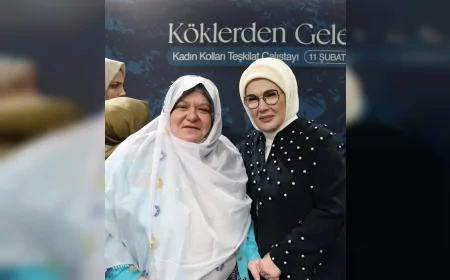 Cumhurbaşkanı Recep Tayyip Erdoğan’ın eşi Emine Erdoğan: “Kadınların kılık kıyafeti üzerinden yargılanmasına karşı daha çok çalışacağız”