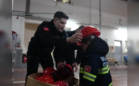 Düzce Belediyesi İtfaiye Müdürlüğü’nden 7’den 70’e Yangın Eğitimi: “Acil Durumlarda Doğru Müdahale Hayat Kurtarır”