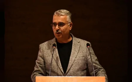 AK Parti Çorum Milletvekili Yusuf Ahlatcı eTwinning Kalite Etiketi Ödül Töreni’nde Öğretmen ve Öğrencileri Tebrik Etti