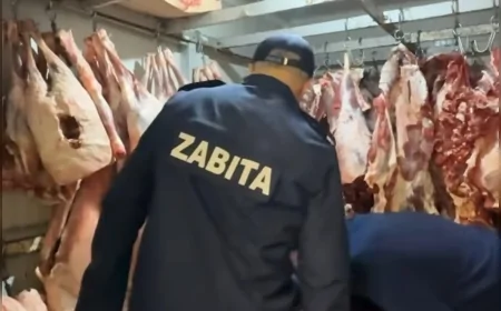 Çorum Belediyesi Zabıta Ekiplerinden Ramazan Öncesi Kasap Denetimi: Hijyen ve Gıda Güvenliği Kontrol Edildi