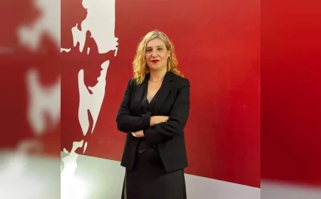 Cumhuriyet Halk Partisi İzmir İl Kadın Kolları Başkanı Zahide Kurun: “Medeni Kanun Beşikten Mezara Hayatımızın Güvencesidir, Şiddete Karşı Kalkanımızdır”