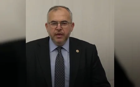 Saadet Partisi Hatay Milletvekili Necmettin Çalışkan: “Deprem Konutlarında Cami Yok, Millî ve Manevi Değerler Gözetilmeli”