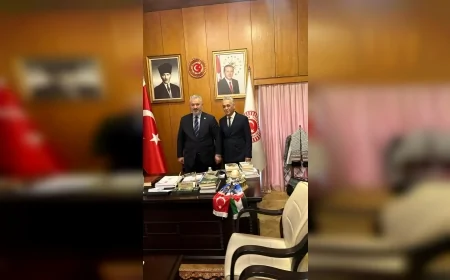 Hekimsen Genel Başkanı Uzm. Dr. Adil Kurban: “Sağlık sistemi güçlü bir Hekimlik Meslek Kanunu ile güvence altına alınmalıdır”