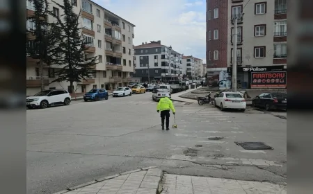 Çorum’da Ehliyetsiz ve Plakasız Motosiklet Sürücüsü Kaza Yaptı 43 Bin Lira Ceza Uygulandı