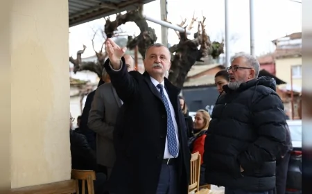 Yunusemre Belediye Başkanı Semih Balaban Üçpınar’da Mahalle Sakinleriyle Buluştu