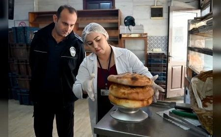 KUŞADASI BELEDİYESİ RAMAZAN AYINDA FIRINLARDA GRAMAJ VE FİYAT DENETİMİNİ SIKLAŞTIRDI