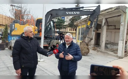 Çorum Belediye Başkanı Başkanı DR. Halil İbrahim Aşgın: “Veli Paşa Hanı’nın Önündeki Son Engeli Kaldırdık, Kent Merkezine Nefes Aldırdık”