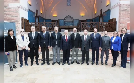 BURSA BÜYÜKŞEHİR BELEDİYE BAŞKANI MUSTAFA BOZBEY: “BURSA, FETHİN 700. YILINDA DÜNYA SAHNESİNDE HAK ETTİĞİ YERİ ALACAK”