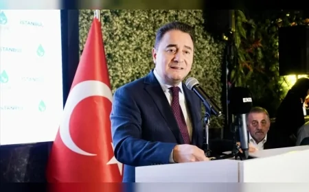 DEVA Partisi Genel Başkanı Ali Babacan: “Bayram ikramiyesi en az bir emekli maaşı kadar olmalı”