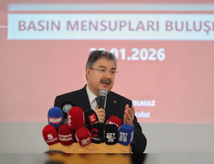 Eskişehir Valisi Dr. Erdinç Yılmaz: “Basın Kamu Hizmetinin Vazgeçilmez Bir Parçasıdır”