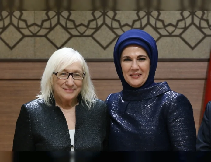 Cumhurbaşkanı Erdoğan’ın Eşi Emine Erdoğan’dan Alev Alatlı’yı Anma Mesajı: “Bir Nesil Uğruna Mücadele Etti”