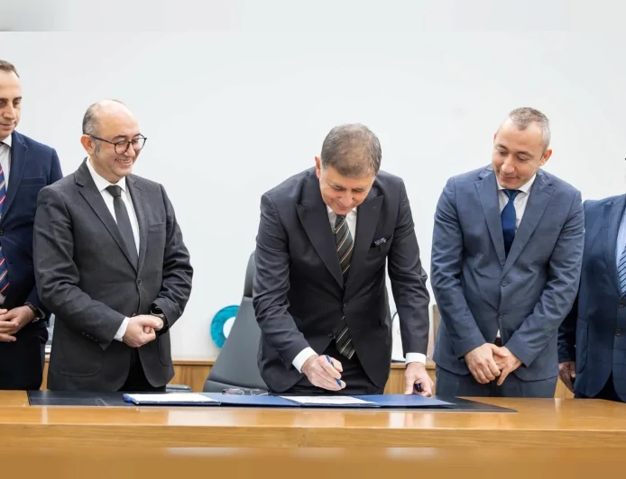 İzmir Büyükşehir Belediye Başkanı Dr. Cemil Tugay: “İzmir’i Temsil Edecek Belediye Binamızı En Kısa Sürede İnşa Edeceğiz”