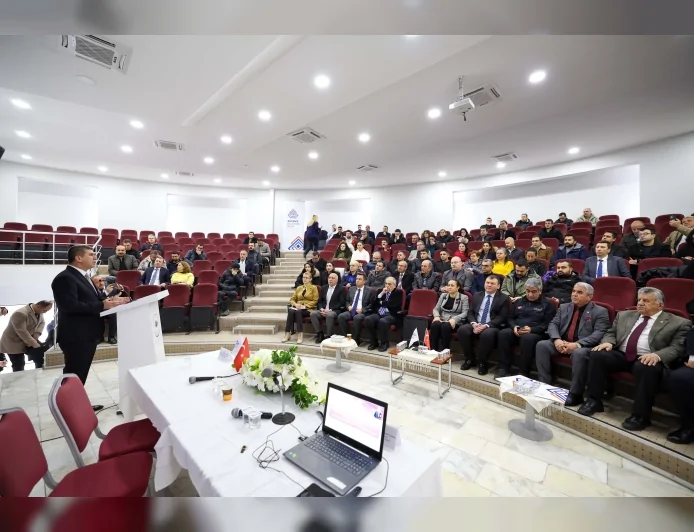 Akdeniz Belediyeler Birliği Şubat Ayı Eğitim Toplantısı Burdur’da: “Deprem Gerçeğini Merkezimize Almak Zorundayız”