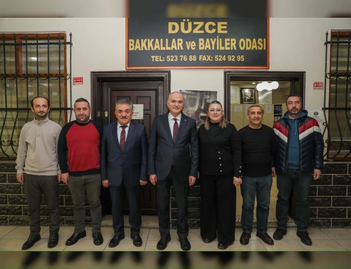 Düzce Belediye Başkanı Dr. Faruk Özlü Esnaf Odalarını Ziyaret Etti: “Esnaf Odalarımız En Yakın İşbirliği Kurumlarımızdır”