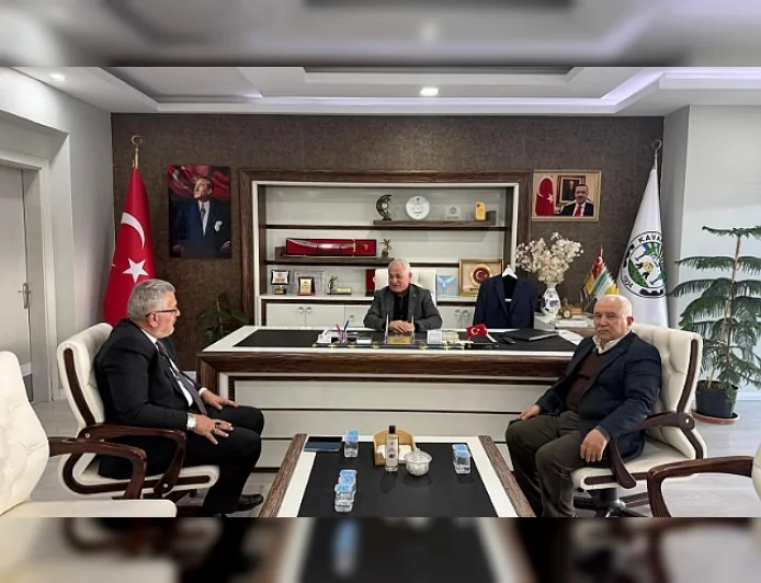 Yeniden Refah Partisi Teşkilat Başkan Yardımcısı Lütfi Şenocak Samsun Kavak Belediye Başkanı Şerif Ün’ü Ziyaret Etti