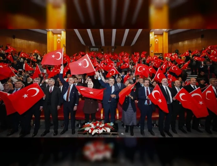 Millî Eğitim Bakanı Yusuf Tekin Erzurum’da: “Geçmişine bağlı, gelecekten ümitli gençler yetiştirmek istiyoruz”