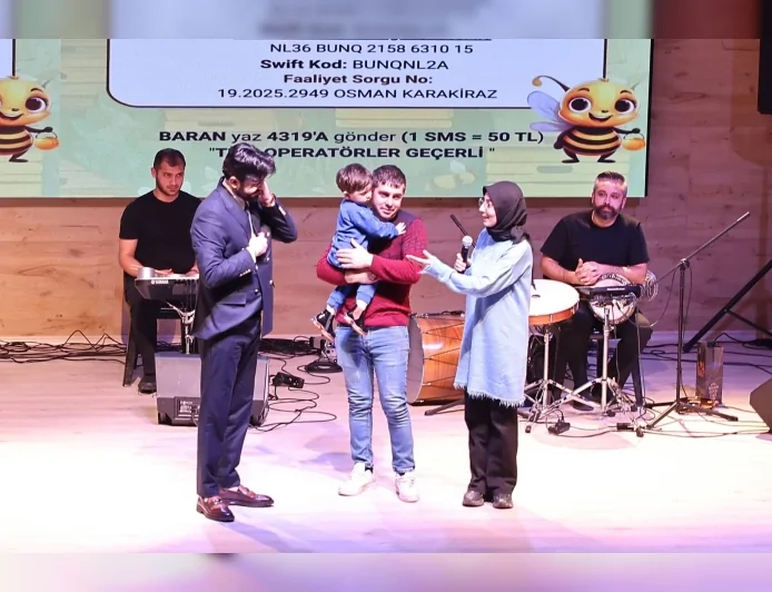 Çorum Valisi Ali Çalgan SMA Hastası Mustafa Baran Karakiraz İçin Düzenlenen Yardım Konserine Katıldı
