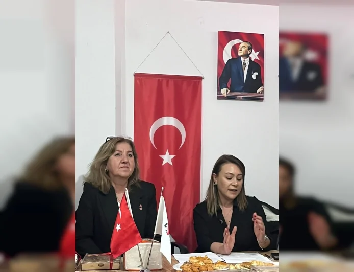 Zafer Partisi Karabağlar İlçe Kadın Kolları Başkanı Gül Ergüzel: “Kadın Sahadaysa Değişim Başlar”