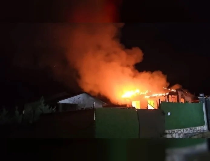 Çorum Eskiekin Bağları’nda Gurbetçiye Ait Bağ Evinde Çıkan Yangın Söndürüldü