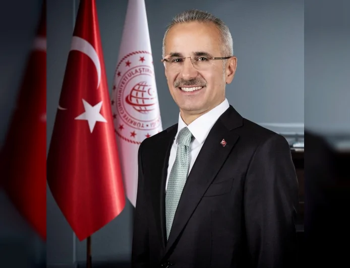 Ulaştırma ve Altyapı Bakanı Abdulkadir Uraloğlu: “PTT Emekli Ödeme Kampanyası ile 14 Bin Liraya Kadar Geri Ödemesiz Destek Sağlıyoruz”