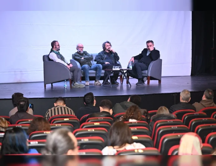 Manisa Büyükşehir Belediyesi “Tavşan İmparatorluğu” Filmini Türkiye Prömiyeri Öncesi Özel Gösterimle İzleyiciyle Buluşturdu