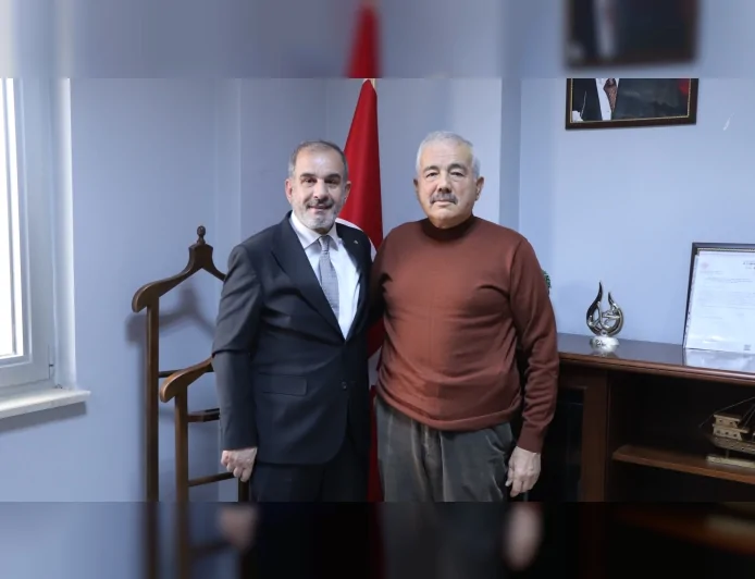 Elazığ Ticaret ve Sanayi Odası Başkanı İdris Alan’dan Recep Alyamaç’a ziyaret: “Elazığ’a mal olmuş bir büyüğümüz”