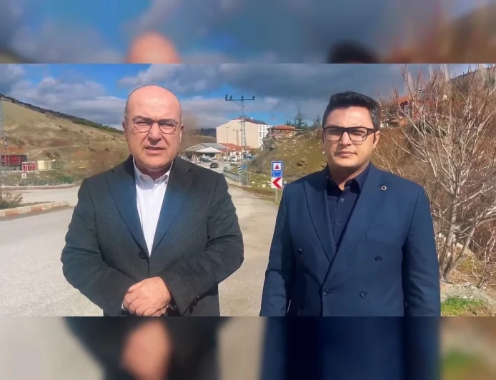 CHP İçişleri Politika Kurulu Başkanı Murat Bakan: “Hakkari İl Emniyet Müdürü’nün açığa alınması lazım hayatını kaybeden Başkomiserin ailesine taziye ziyaretinde bulundu”