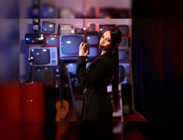 Damla Acar Yıldız Tilbe’nin “Ama Evlisin” Şarkısıyla Listelere Hızlı Girdi