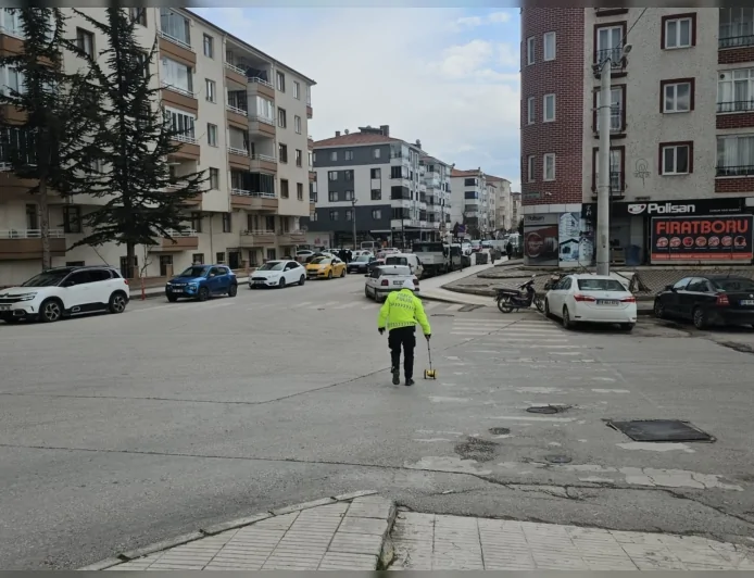 Çorum’da Ehliyetsiz ve Plakasız Motosiklet Sürücüsü Kaza Yaptı 43 Bin Lira Ceza Uygulandı