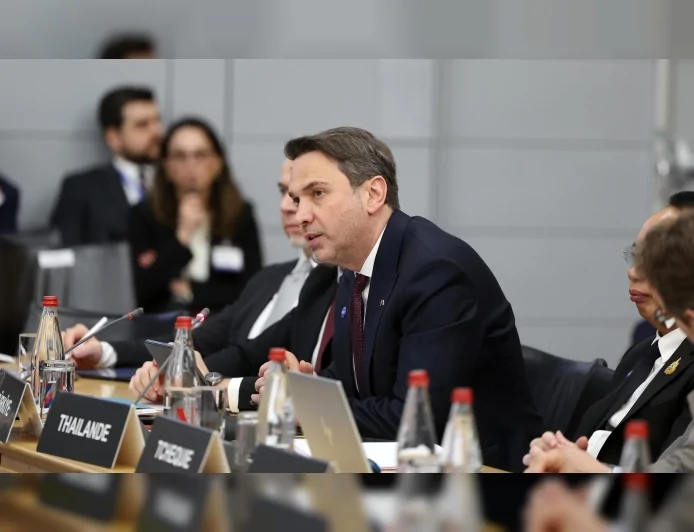 Enerji ve Tabii Kaynaklar Bakanı Alparslan Bayraktar: “Rüzgâr ve Güneşte 120 Bin Megavat Hedefimizin Üçte Birini Gerçekleştirdik”